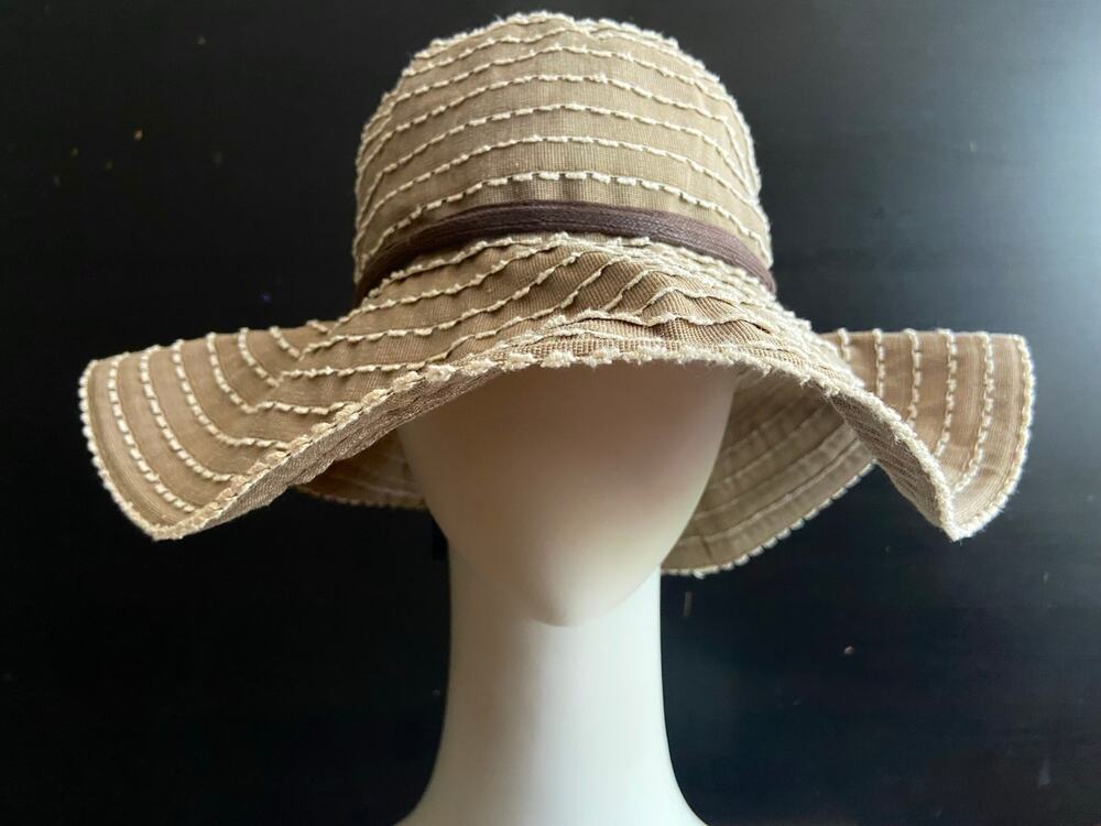 SCALA Sage/Cream Packable Floppy Hat sz OS